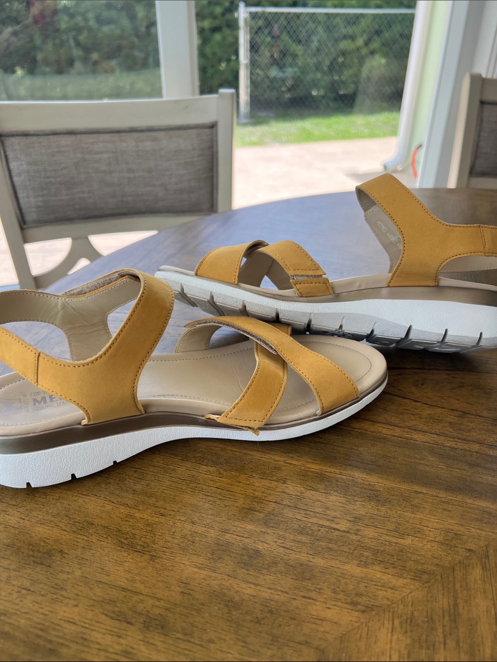 Mephisto Women’s Yellow Leather Velcro Sandals 40 = Size 9 - Picture 12 of 12